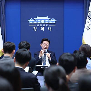 이 대통령 “전작권 반드시 조기 환수” 한미 이견엔 “관리 가능한 수준”
