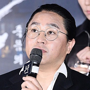 김한민 감독 11월 결혼 발표.. 환갑 앞둔 새신랑의 예식 형식과 차기작은?