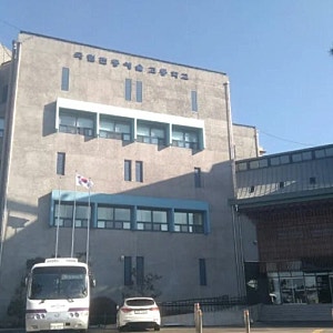[단독 이슈] 국립전통예술고 '집단 성폭행·불법촬영' 사건, 가해자 부친 '국악계 거물' 의혹 ....