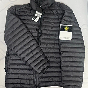 [XL]백화점판 22FW 스톤아일랜드 룸우븐 경량패딩팝니다..가격:55