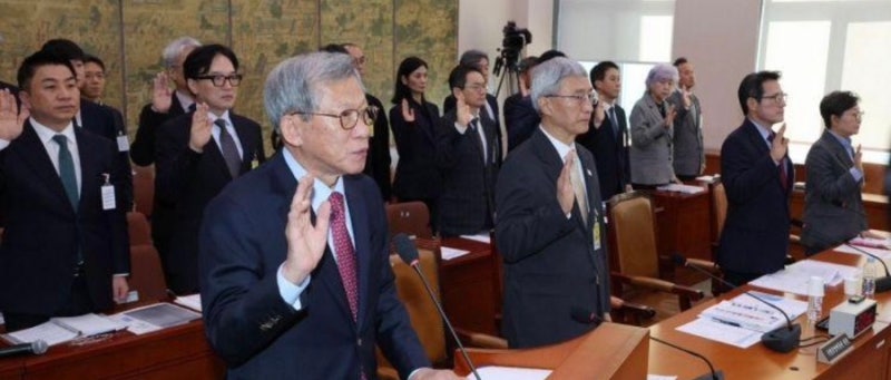 유홍준 결국 국감서 두 번 사과…5만원에 산 ‘애국지사 글씨’가 친일파 박중양 작품, 사퇴 ....