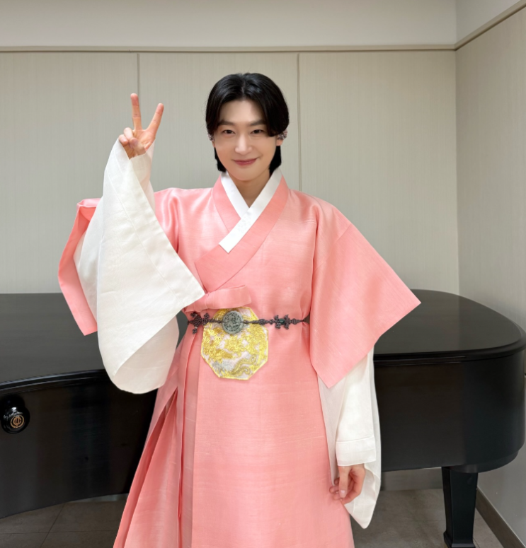"80억 <b>땅부자</b> 집안이었는데?" <b>보증</b> 한 번에 전재산 잃었다는 트로트 ....