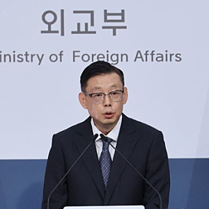 [속보] 정부, 우크라이나 공관원 절반 철수 결정…북한군 포로 송환 논란에 결국 초강수, 무....