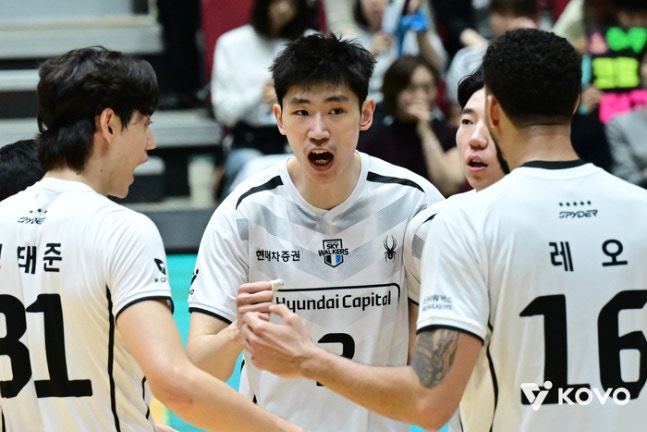 ‘13억 연봉킹’ 허수봉 옆에 중국 국가대표 <b>장추안</b>, 레오까지 현대....
