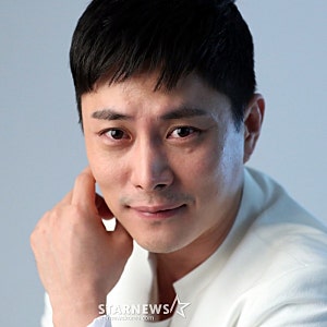 "법적으로 위반되는 사항이 없다" 이기찬, 약국 버스킹 약사법 논란 정리..