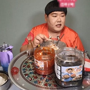 "국산 맞나요? 물었을 뿐인데 차단당했다고?" 김수영 게장 판매 방송 논란, 해명 들어보니