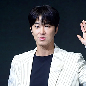 "이광수는 하루 수십 개씩 보내는데…" 동방신기 유노윤호, 유료 소통 플랫폼서 팬과 '설전' ....