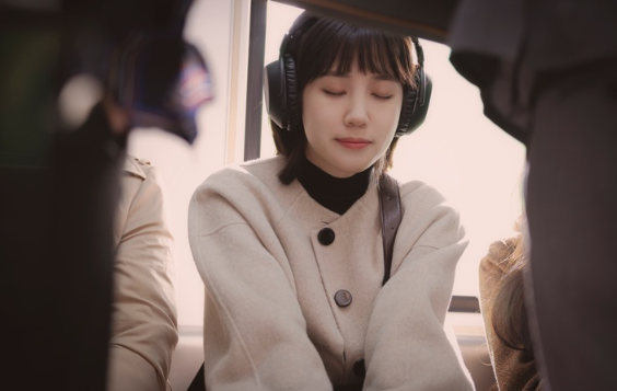 활동명으로 4년을 버텼는데, <b>가희</b> 결국 자기 이름도 못 쓰게 됐다
