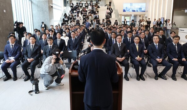 김지용 초대 중수청장, 취임사서 "표적·별건·먼지털기식 수사 경계"