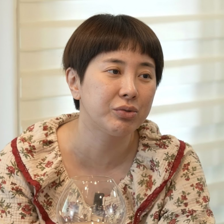 "다 날렸어" <b>46억</b> 한소희 <b>빌라</b> 본 <b>서인영</b>, 방송 중 충격받아 오열할 ....