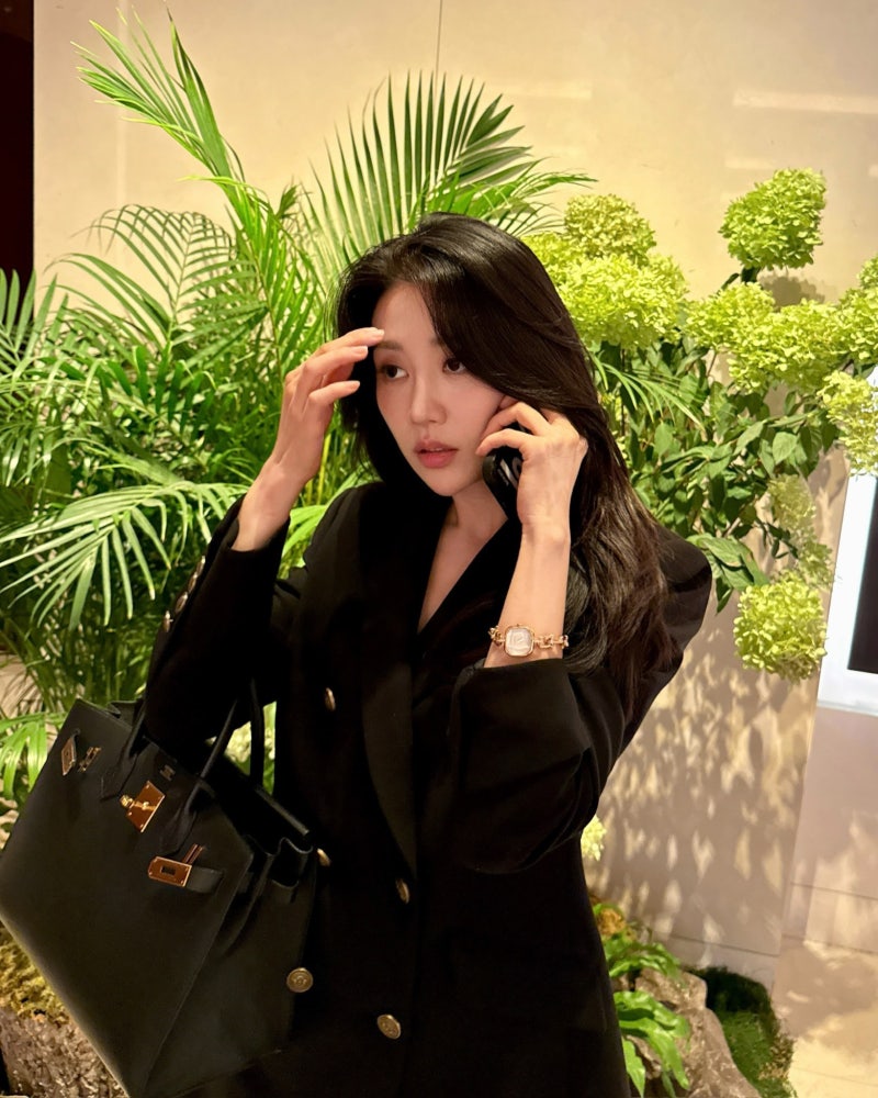 박하선 인스타그램 속 패션, 에르메스 버킨백·켈리백에 티파니앤코 시계까지