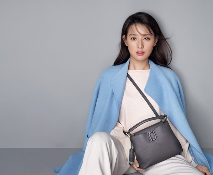 제이에스티나 아이유 목걸이 품절대란이라더니, 지금은 84% 할인까지 떴다