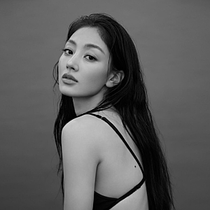 “21년 만에 JYP 떠난 지효, 새 프로필 봤더니…작정하고 변신했네!”