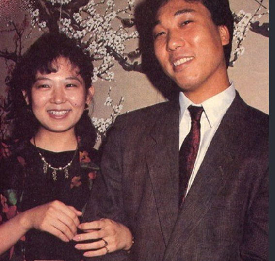 "당신이 이렇게 예뻤었구나" 67세 <b>이문세</b>, <b>백내장</b>·노안 <b>수술</b> 후 아내....