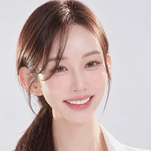이름도 바꾸고 새 소속사까지…김현중 전 여친, 시유 연예계 데뷔 알려진 뒤 달라진 것