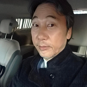 이문세 백내장 수술 고백 “노안수술까지, 너무 잘 보인다”