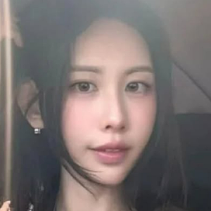 혼외자 홀로 키우며 틱톡커 데뷔? '김현중 전 여친, 시유 누구길래?'
