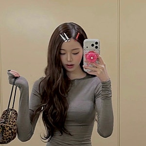 “이게 10만원대..? 가격 보고 놀란 장원영 패션.jpg