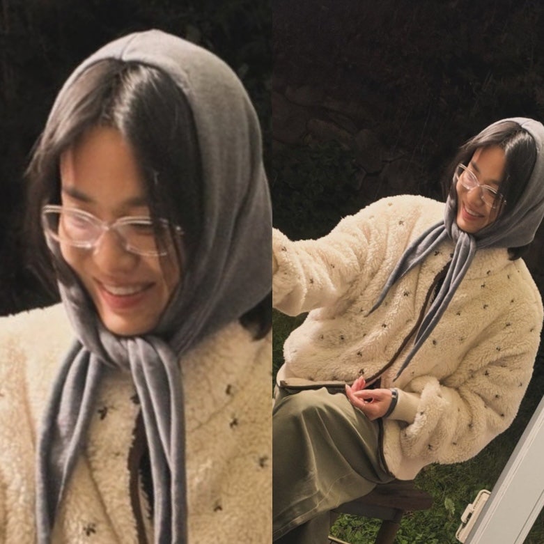 "후리스 꺼내 입은 폭닥 송혜교"..사진 보는데 힐링됨(후리스, 스카프, 뉴발란스 스니커즈, 투....