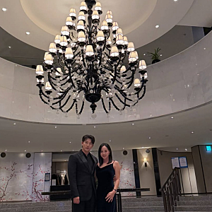 "4개월 동안 인사만 했다더니" 유진·기태영, 결혼 15년 차에도 신혼 분위기