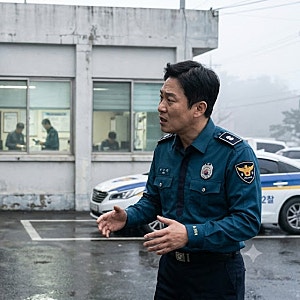 "나랑 잘래요?" 11초 통화에 터진 파출소 사건... 실습 여경 성희롱 의혹 당사자 주장 엇갈리는....
