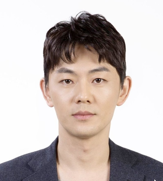 <b>김태원</b> 청와대 <b>청년</b><b>비서관</b> 재산 161억, 119억이 주식…이세웅 전 지사....