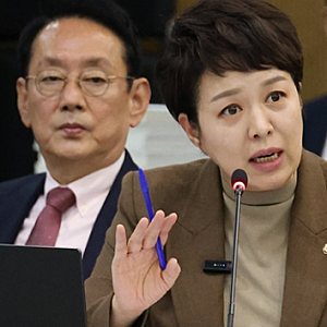 [속보] 이재명 대통령 제주 골프 의혹 파장…“두루치기 식당에 47시간 비행금지?” 국감서 ....