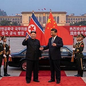 사망설 돌던 김정은, 오늘(24일) 전격 방중 확인! 신압록강대교 단둥 현지 통제 상황과 목적은....
