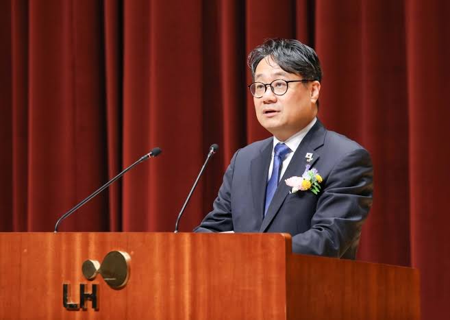 <b>LH</b> <b>이성훈</b> 사장 <b>집값 폭락</b> 전망, 3년 뒤 부동산 시장 달라질까?