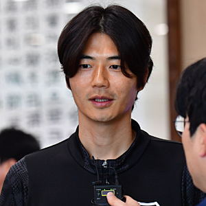 "없던 일 증명하느라 4년 버텼다" 기성용, 성폭행 누명 2심도 1억 승소