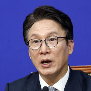 김민석 "조희대 탄핵, 국정조사 포함해 원래 생각대로 차근차근"