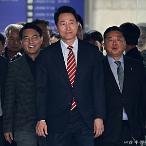 오세훈 항소심 무죄, 보수 통합론과 호감도 30% vs 한동훈 23%·장동혁 14%