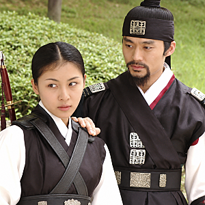 “세월이 이렇게 빠르다니..” 하지원·이서진 재회에 2003년 다모가 떠오른 이유