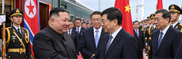 <b>김정은</b> 중국 <b>단둥</b> 전격 <b>방문</b>, 왕후닝과 회담…신압록강대교 개통 이....