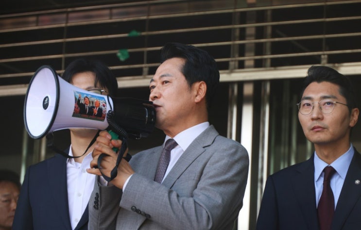 조갑제 대표 “<b>오세훈 무죄</b>는 장동혁의 정치적 파산…당에서 제명....
