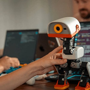 399달러 오리 로봇 하나에 로보티즈 주가 11% 뛰었다더니, 젠슨 황이 소개한 마이크로덕 뭐길....
