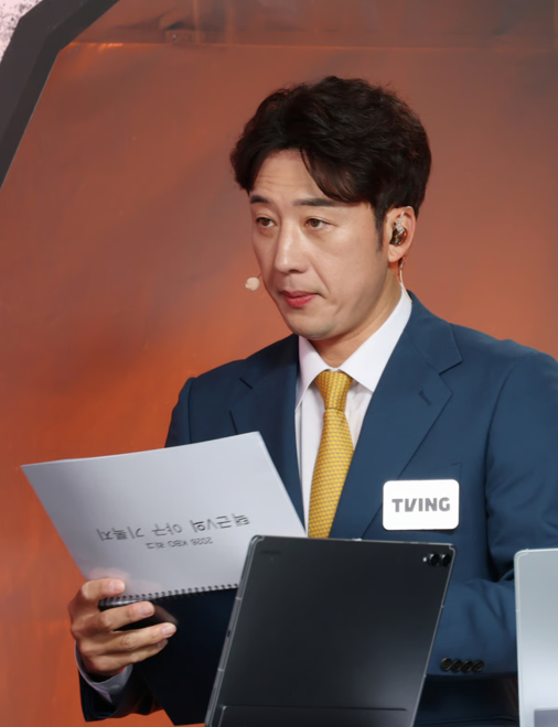 "아니라더니 결국 사실?" <b>롯데</b> 자이언츠, <b>이택근 단장</b>-이동욱 감독 ....
