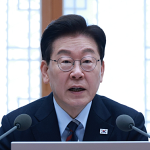 이재명 대통령 지지율 35.3%로 하락…국민의힘 42.6%·민주당 36.0%, 수도권·진보층 이탈 이유는?