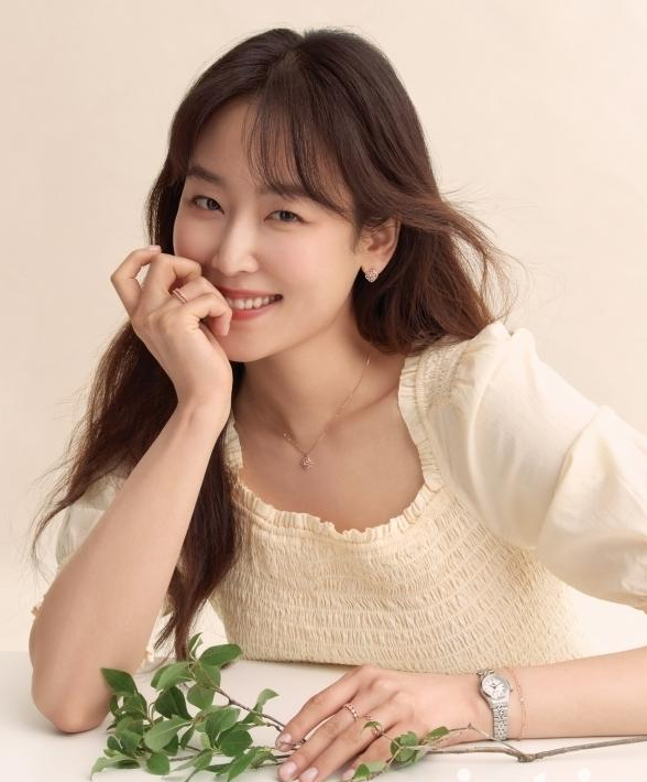 "16세 아이돌에서 41세 주연 <b>배우</b>로" <b>서현진</b> 반전 프로필