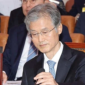 조희대 탄핵 결국 국감장서 폭발…오세훈 무죄 판결에 “탄핵이 답”, 민주당 내부에서도 갈....