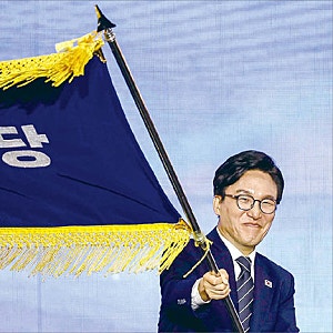 10월 28일 김민석 "조희대 탄핵, 객관적 근거 더 다져야"…국정조사부터 가는 이유 정리