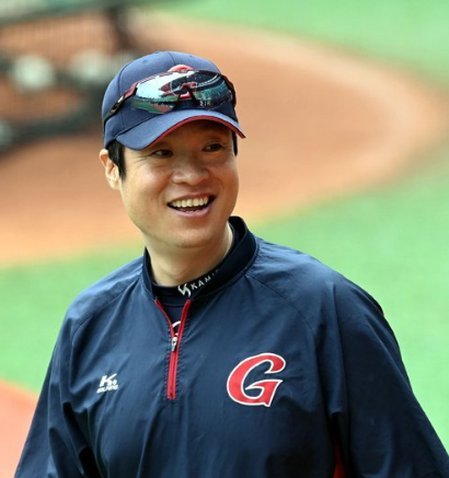 "경질했던 감독을 다시 데려오다니" <b>롯데 허문회</b> 5년 만의 복귀,과연....