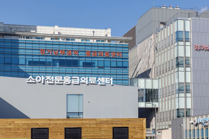 <b>아주대병원</b> 소아응급실 <b>압수수색</b> 논란 총정리｜영아 사망 사건부터....