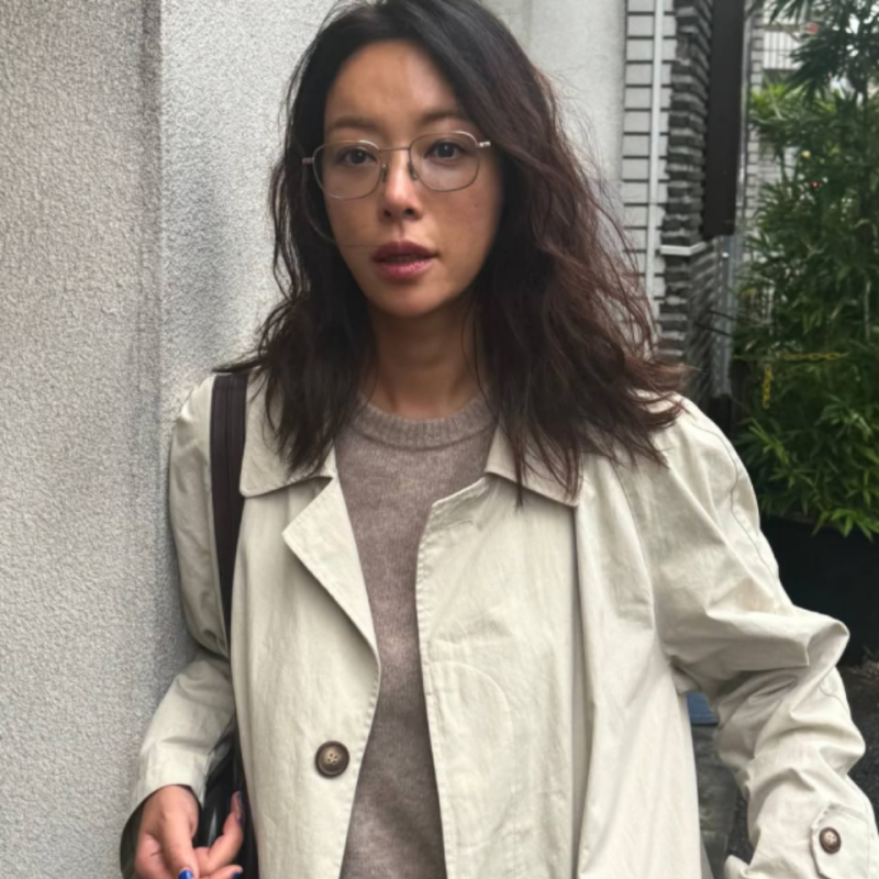 "요즘 우리" 황정음, 의문의 남성과 드레스룸에서 다정한 셀카... 직접 밝힌 관계는?