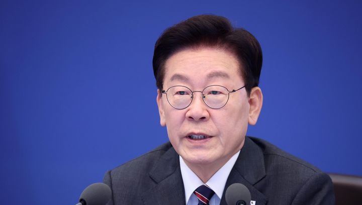 <b>이재명</b> 대통령 "<b>외국인 노동자</b> 도움 안된다"라더니... "크게 차이있....