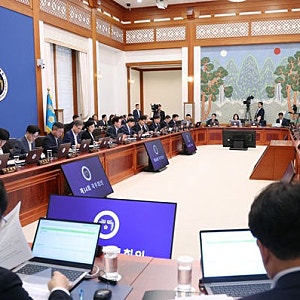 이재명 대통령 "외국인 노동자, 도움 안된다"라더니... 혐오 논란 터지자 내놓은 해명