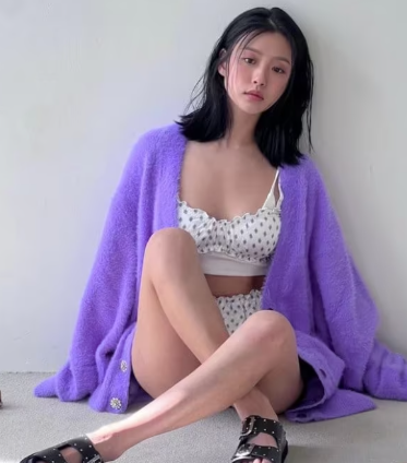 학폭 의혹 전면 부인했던 <b>고민시</b>, 주연작 '꿀알바' 제작발표회마저 ....