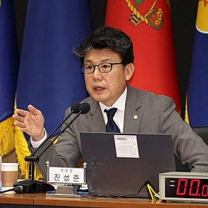美, 이번엔 진성준 국방위원장 비자 발급 ‘거부’···진 위원장 “강력 유감”