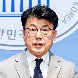 진성준 의원 프로필, 국방위원장 미국 비자 거부 사유 DMZ 발언 논란 나이 학교 고향 이력 재....