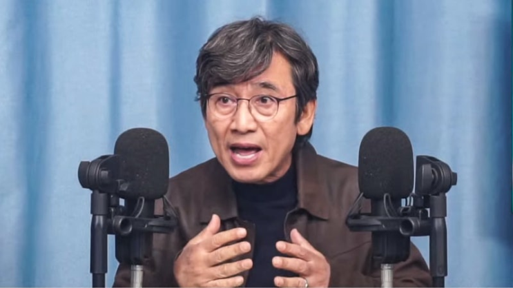 <b>유시민</b>, 국민 신임 언급하며 <b>이 대통령</b>을 역류 만난 배에 빗댄 이유